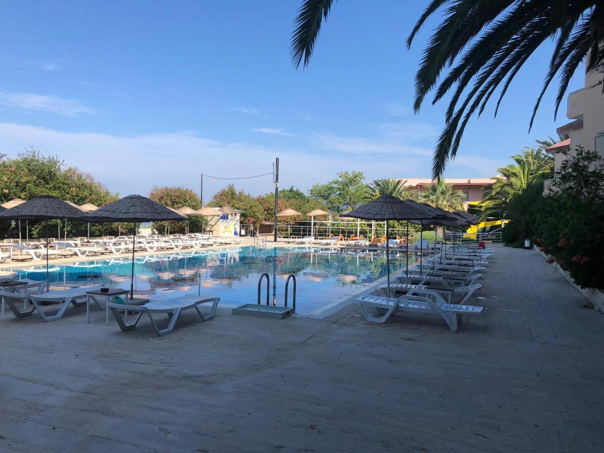 Afytos Oeren Park Mtk Hotel ภายนอก รูปภาพ