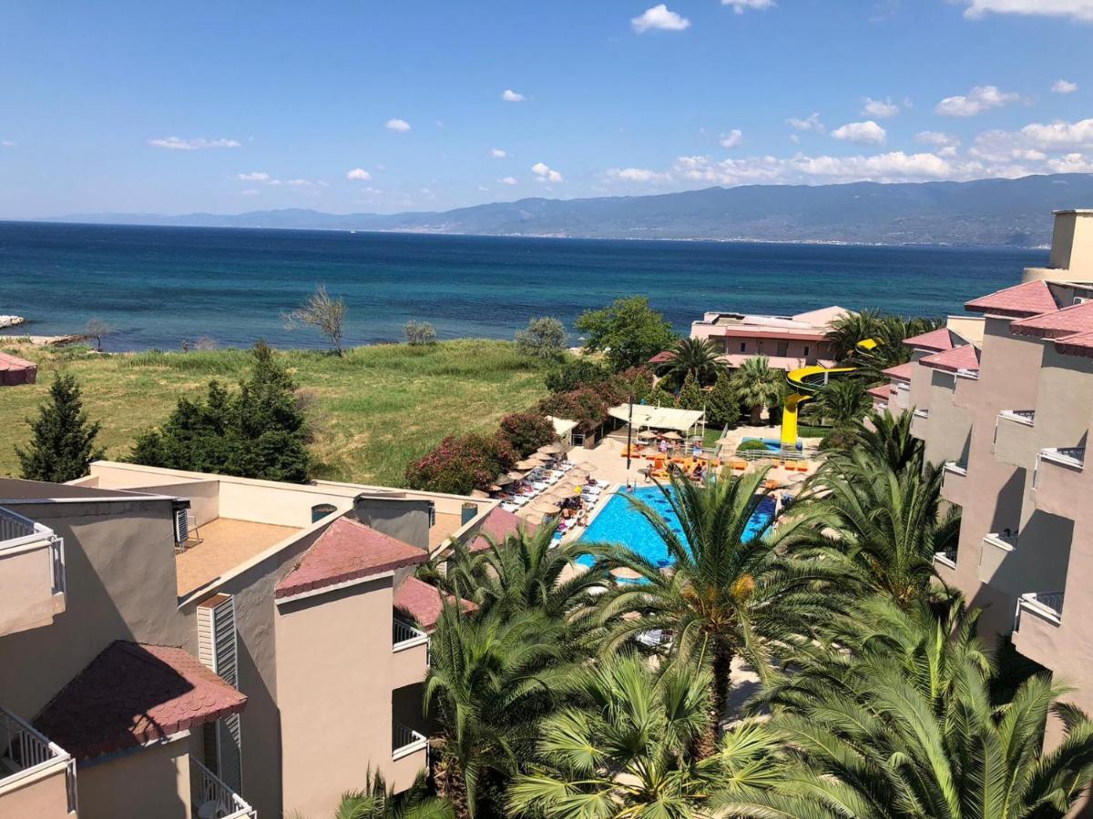 Afytos Oeren Park Mtk Hotel ภายนอก รูปภาพ