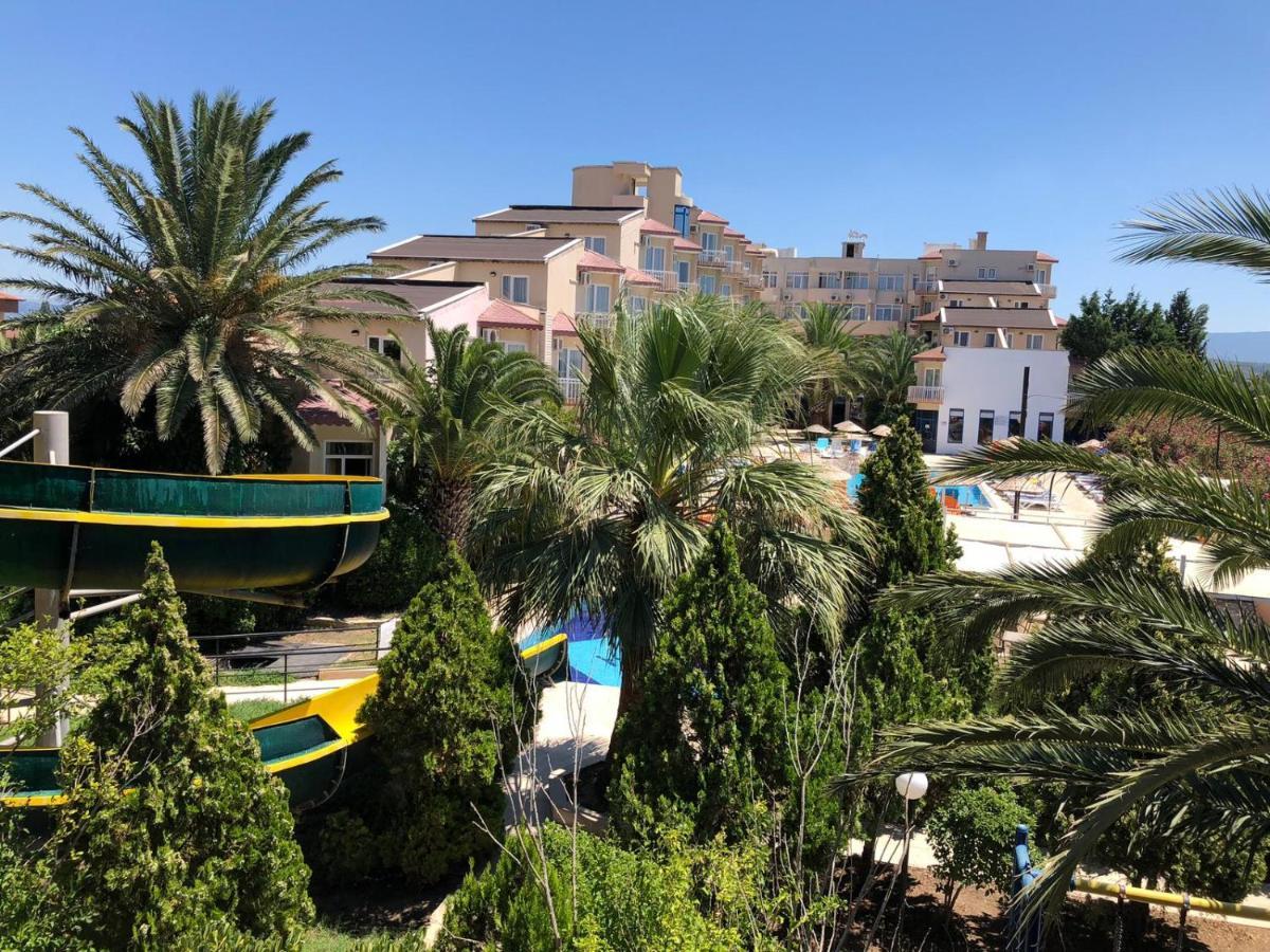 Afytos Oeren Park Mtk Hotel ภายนอก รูปภาพ