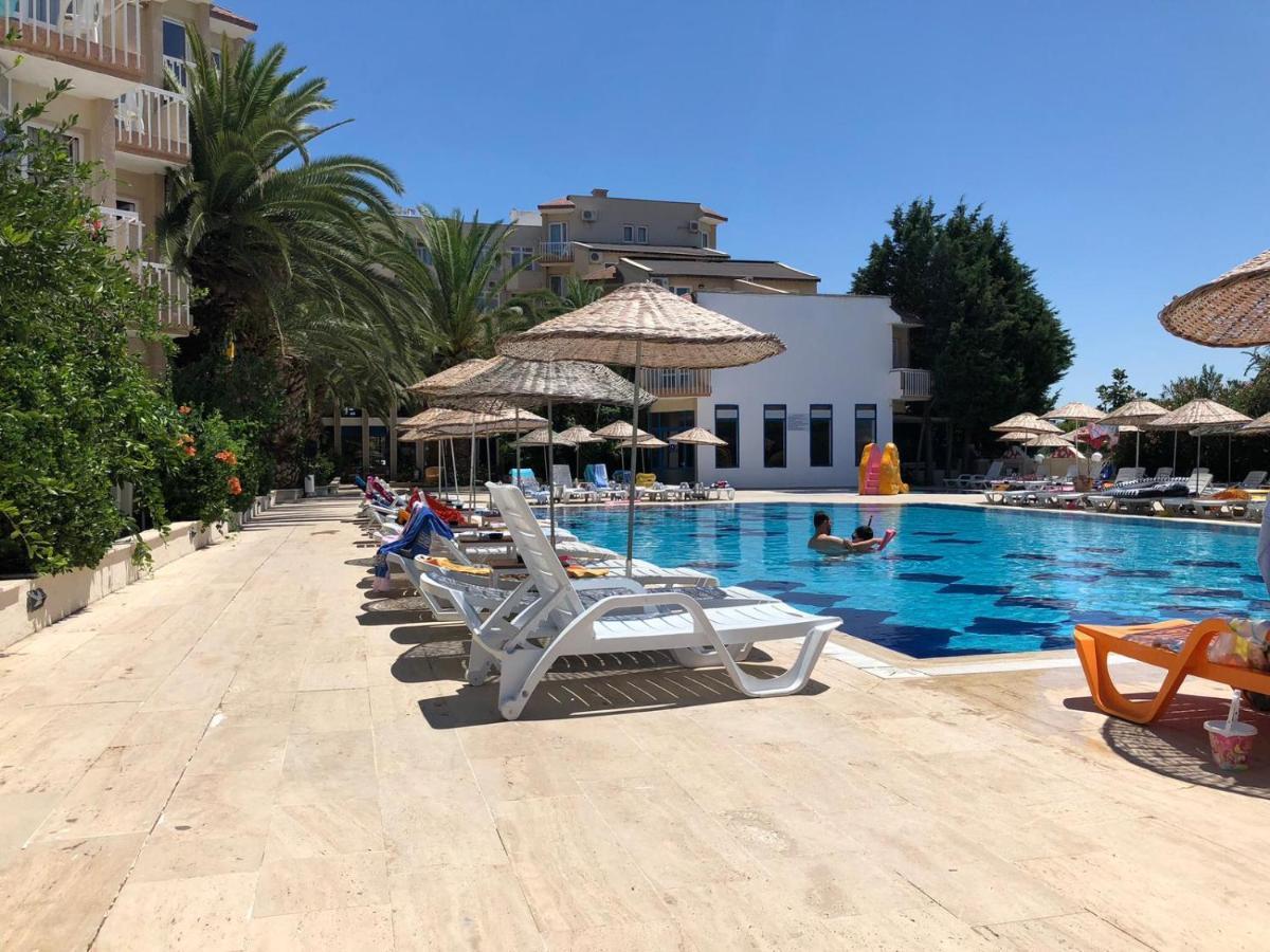 Afytos Oeren Park Mtk Hotel ภายนอก รูปภาพ