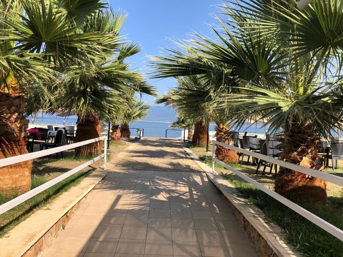 Afytos Oeren Park Mtk Hotel ภายนอก รูปภาพ