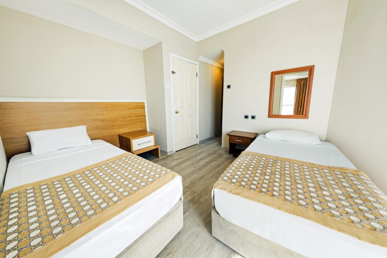 Afytos Oeren Park Mtk Hotel ภายนอก รูปภาพ